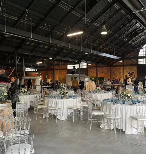 aménagement pour un salon du mariage à la halle de la courrouze