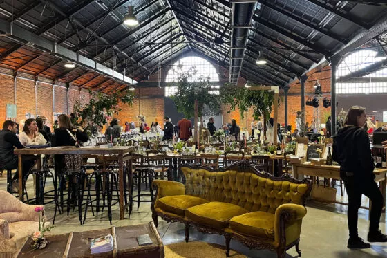 aménagement pour un salon du mariage à la halle de la courrouze