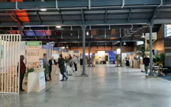 Des stands pour un salon professionnel à la halle de la courrouze