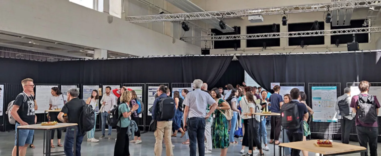 Un espace atelier de travail pour une rencontre professionnelle à la Halle de la Brasserie